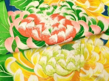 平和屋着物[]七五三　女の子　７歳　祝着　四つ身　長襦袢セット　刺繍　菊　金彩　逸品　AABG3359ja