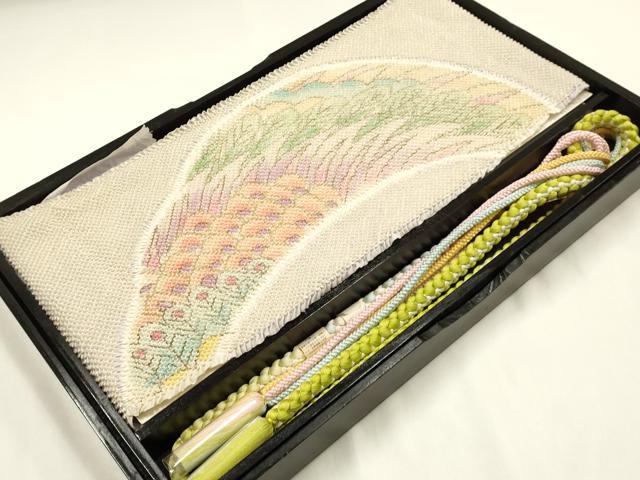 平和屋本店●和装小物　帯締め・帯揚げセット　振袖用　総絞り　孔雀羽　小田巻　金糸　金彩　逸品　未使用　AABG0783ay