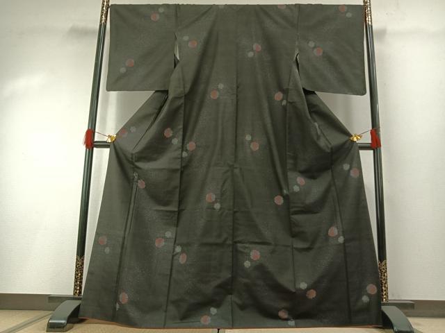 平和屋着物●本場大島紬　カタス7マルキ　雪輪文　黒地　正絹　逸品　未使用　AABH0685fy 平和屋着物○本場大島紬 カタス7マルキ 雪輪文 黒地 正絹 逸品 未使用
