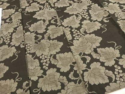 平和屋着物●本場大島紬　カタス9マルキ　葡萄蔦の葉文　正絹　逸品　AABH0686fy