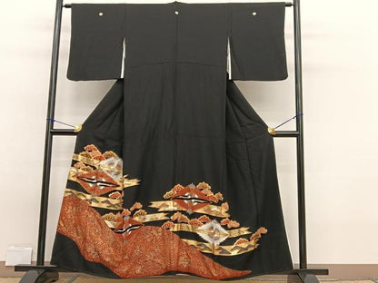 平和屋着物■豪華黒留袖 駒刺繍 双鶴松文 金彩 正絹 逸品 BAAW7859hv