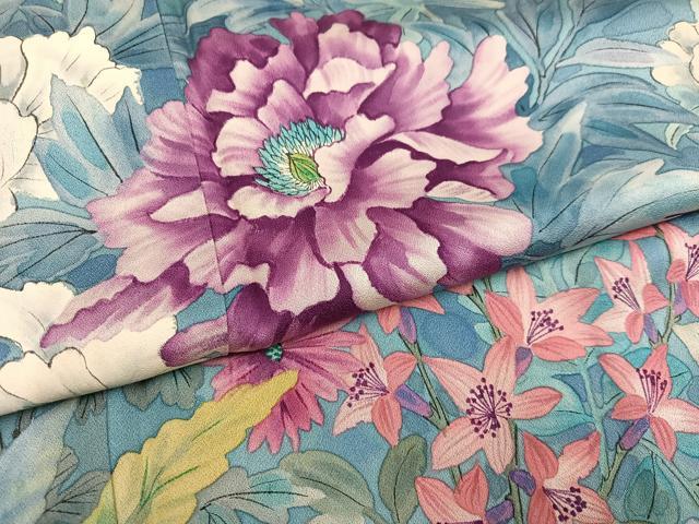 平和屋着物●豪華振袖　作家物　手描き　草花文　暈し染め　ロング丈　正絹　逸品　AABH3867ph