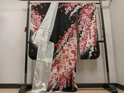 平和屋着物●豪華振袖　駒刺繍　夜桜文　暈し染め　黒地　金彩　正絹　逸品　AABH3859ph