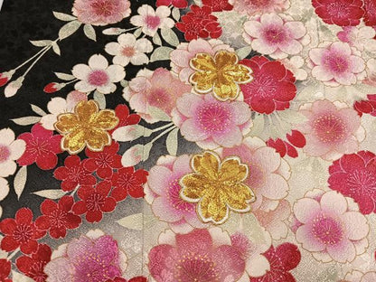 平和屋着物●豪華振袖　駒刺繍　夜桜　暈し染め　黒地　金彩　正絹　逸品　AABH3860ph