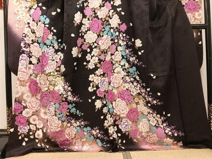 平和屋着物●豪華振袖　刺繍　舞花文　暈し染め　金彩　正絹　逸品　AABH3868ph