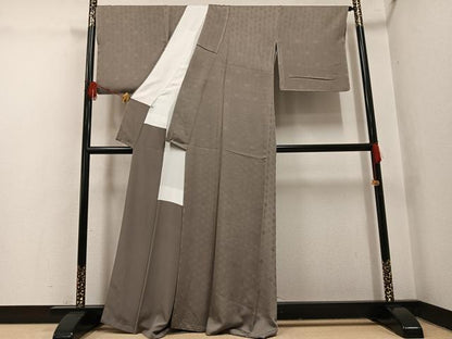 平和屋着物●上質な色無地　小葵地紋　空五倍子色　大丸扱い　正絹　逸品　未使用　AABH4083ph