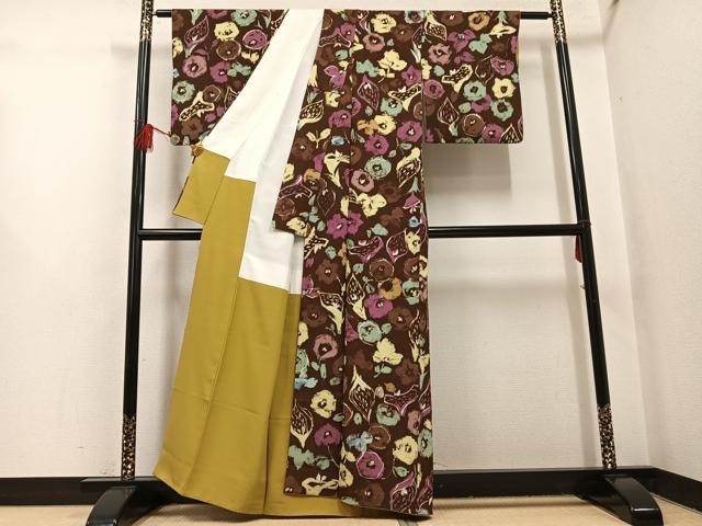 平和屋着物●上質な小紋　手描き　草花文　残布付140cm　正絹　逸品　AABH4092ph 平和屋着物○上質な小紋 手描き 草花文 残布付140cm 正絹 逸品