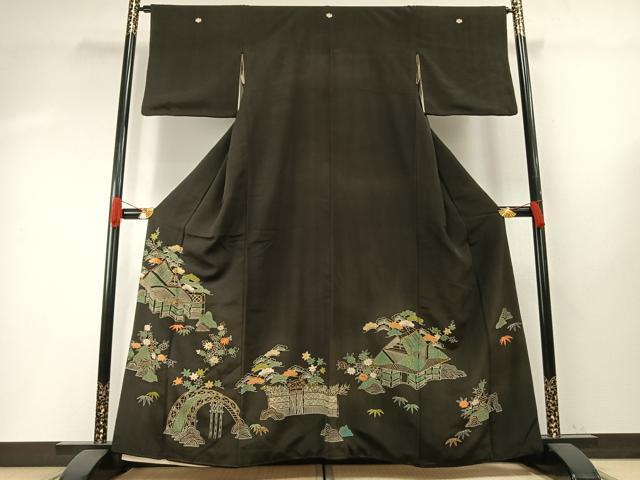平和屋着物●創業130年　江戸染繍友禅　大彦　黒留袖　刺繍　風景文　金糸　金彩　高島屋扱い　正絹　逸品　AABH0829fy