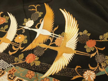 平和屋着物■豪華黒留袖 駒刺繍 飛鶴吉祥熨斗文 金銀彩 正絹 逸品 AABH4413fw
