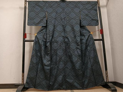 平和屋着物●本場大島紬　一元7マルキ　幾何学文様　正絹　逸品　未使用　AABH4151ph