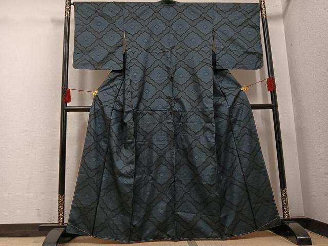 平和屋着物●本場大島紬　一元7マルキ　幾何学文様　正絹　逸品　未使用　AABH4151ph