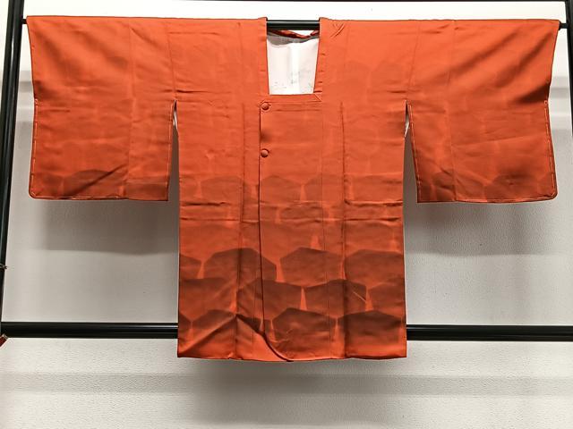 平和屋着物∞道行コート　幾何学文様　正絹　逸品　未使用　CABE4842ua