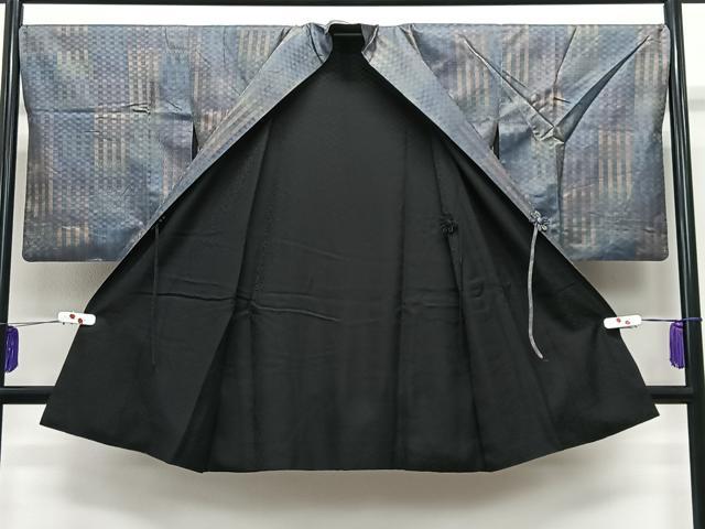 平和屋着物∞道中着　リバーシブル　紬地　格子　黒地　ロング丈　正絹　逸品　CABE4887ua
