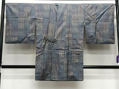 平和屋着物∞道中着　リバーシブル　紬地　格子　黒地　ロング丈　正絹　逸品　CABE4887ua