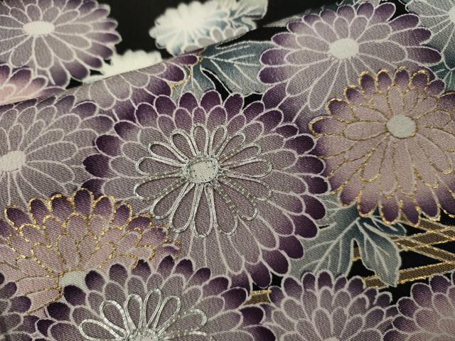 平和屋着物■豪華黒留袖　駒刺繍　籬菊文　たたき染め　金彩　正絹　逸品　CABD9940ze