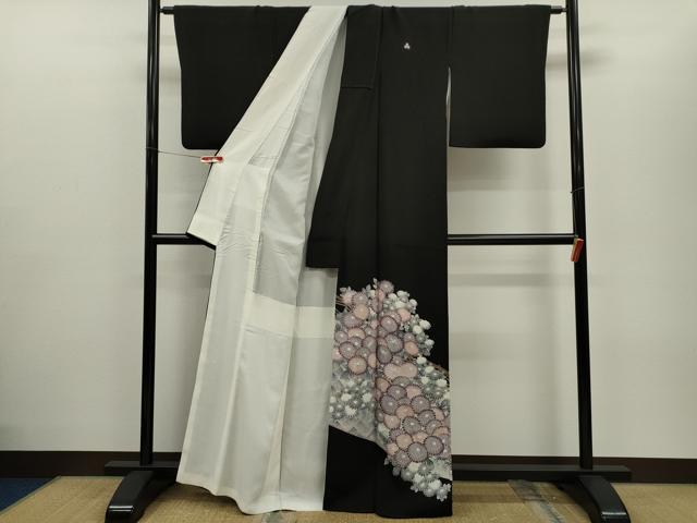平和屋着物■豪華黒留袖　駒刺繍　籬菊文　たたき染め　金彩　正絹　逸品　CABD9940ze