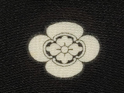 平和屋着物■豪華黒留袖　駒刺繍　菱鳳凰花唐草文　暈し染め　金彩　正絹　逸品　CABD9937ze