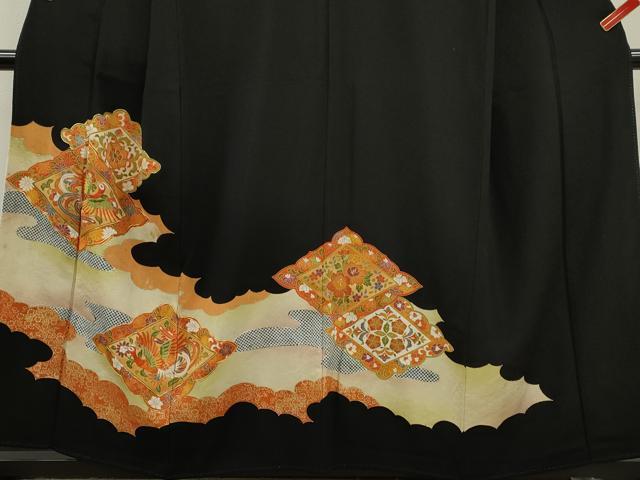 平和屋着物■豪華黒留袖　駒刺繍　菱鳳凰花唐草文　暈し染め　金彩　正絹　逸品　CABD9937ze