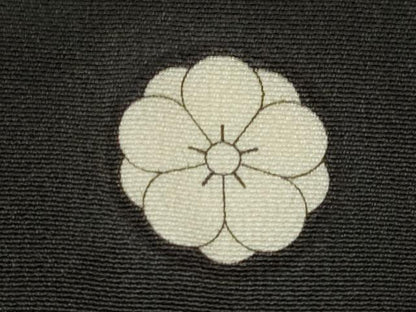 平和屋着物■豪華黒留袖　刺繍　立波飛鶴枝松文　金彩　正絹　逸品　CABD9939ze