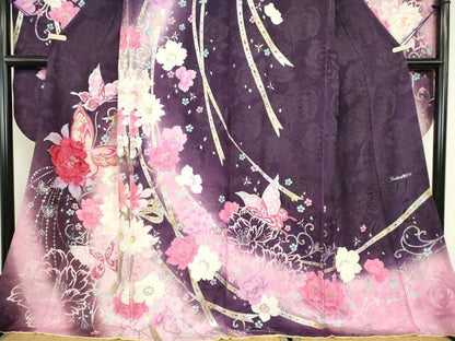 平和屋着物●豪華振袖　舞蝶花文　ラインストーン　暈し染め　金銀彩　銀通し地　正絹　逸品　DABC3941az