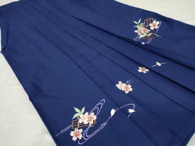 平和屋着物●女性　行灯袴　総刺繍　花筏文　金糸　DABC3946az