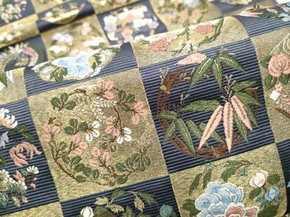 平和屋着物●西陣の老舗　1782年創業　山下織物　六通柄袋帯　唐織　市松取四季花の丸　金糸　正絹　逸品　CABE8721hy