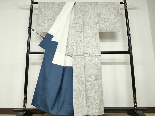 平和屋着物●本場大島紬　白大島　9マルキ　吉祥草花文　正絹　逸品　未使用　DABD9159ud