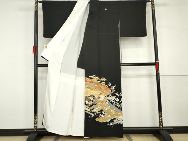 平和屋着物●創業460年・千總　黒留袖　駒刺繍　飛鶴吉祥梅松文　金彩　正絹　逸品　AABH3749cs