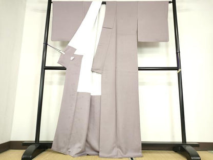 平和屋着物●上質な色無地　舞花地紋　牡丹鼠色　正絹　逸品　DABE4051az
