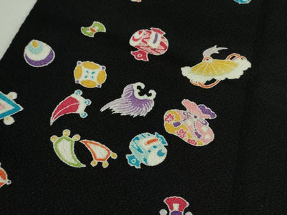 平和屋本店●極上　小紋　宝尽くし　黒地　鬼しぼ縮緬　逸品　DZAA7054kh6