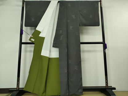 平和屋着物●極上　結城紬　100亀甲　飛び亀甲柄　はたおり娘　手緒里　兎　藍墨茶色地　やまと誂製　逸品　AABJ5793ck