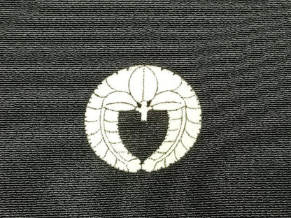 平和屋着物●京の名門　じゅらく謹製　帝王紫　黒留袖　駒刺繍　松竹梅　金糸　金彩　正絹　逸品　AABH4821fy