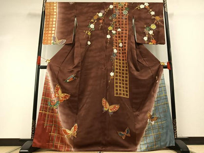 平和屋着物●世界的ファッションデザイナー　山本寛斎　kansaiブランド　訪問着　駒刺繍　花蝶文　暈し染め　金彩　正絹　逸品　AABH4897fy