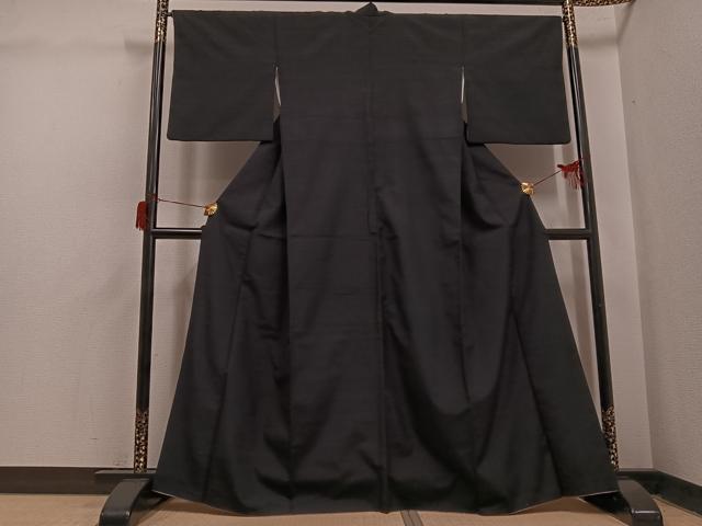 平和屋着物●上質な紬　色無地　蝉色　正絹　逸品　AABH6926ph