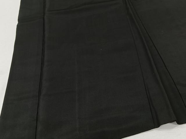 平和屋着物∞男性　長羽織　紬地　黒紋付　羽裏：風景文　正絹　逸品　CABE4960ua