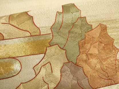平和屋着物▼爪掻き本綴れ　袋帯　総刺繍　駒刺繍　霞風景文　金通し地　正絹　逸品　AABH7758wj