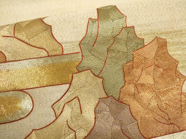 平和屋着物▼爪掻き本綴れ　袋帯　総刺繍　駒刺繍　霞風景文　金通し地　正絹　逸品　AABH7758wj