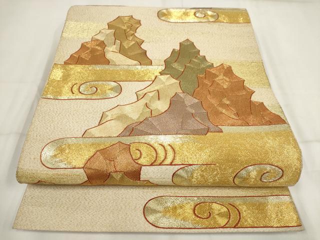 平和屋着物▼爪掻き本綴れ　袋帯　総刺繍　駒刺繍　霞風景文　金通し地　正絹　逸品　AABH7758wj