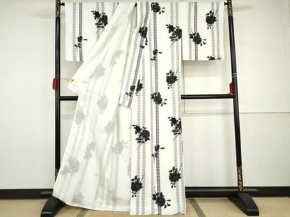 平和屋着物●松田聖子　SEIKOMATSUDA　小紋　薔薇　バラ　洗える着物　未使用　AABH8919cs