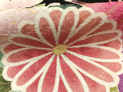 平和屋着物●豪華振袖　草花毬文　暈し染め　黒地　金彩　金通し地　正絹　逸品　AABH4946fy