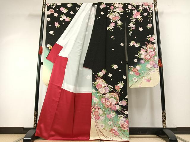 平和屋着物●豪華振袖　草花毬文　暈し染め　黒地　金彩　金通し地　正絹　逸品　AABH4946fy