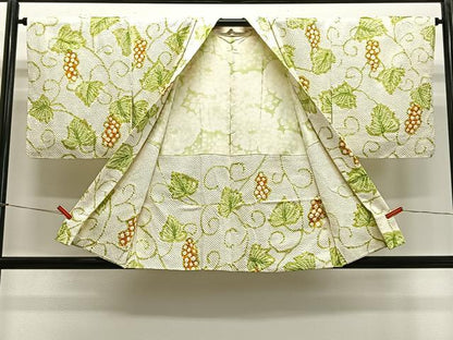 平和屋着物∞羽織　総絞り　葡萄唐草文　正絹　逸品　未使用　CABE4975ua
