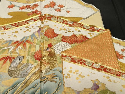 平和屋着物■豪華黒留袖 駒刺繍 屏風尾長鶏松竹梅花文 金彩 正絹 逸品 CABF3749ev
