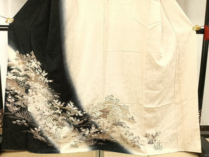 平和屋着物●訪問着　駒刺繍　松竹梅　風景文　暈し染め　金彩　正絹　逸品　AABH5037fy
