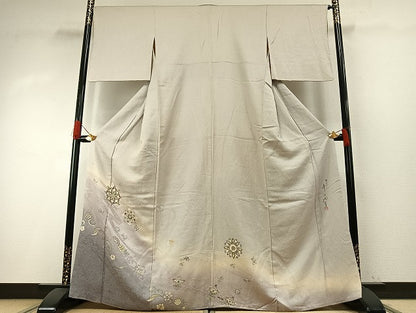平和屋着物●染色家　岸上純平　色留袖　吉祥花文　暈し染め　銀通し地　正絹　逸品　AABH5038fy