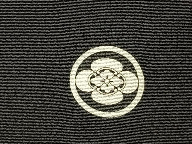 平和屋着物●豪華黒留袖　作家物　駒刺繍　花唐草文　金彩　正絹　逸品　AABH5097fy