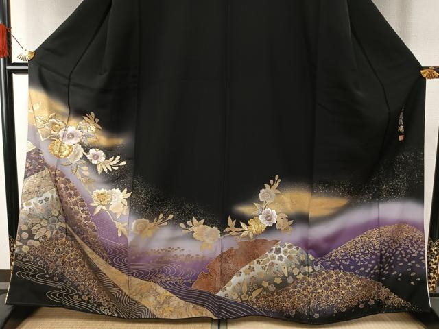 平和屋着物●豪華黒留袖　作家物　泰常　駒刺繍　王朝刺繍　枝花文　暈し染め　金銀糸　金銀彩　やまと誂製　正絹　逸品　AABH5106fy