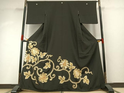 平和屋着物●豪華黒留袖　作家物　駒刺繍　花唐草文　金彩　正絹　逸品　AABH5097fy