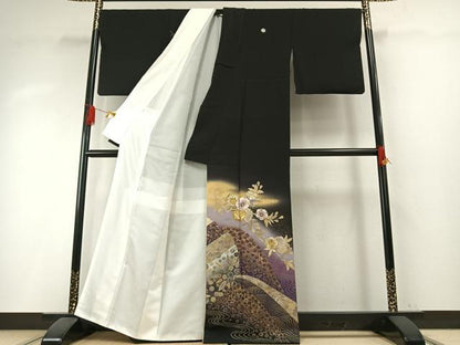 平和屋着物●豪華黒留袖　作家物　泰常　駒刺繍　王朝刺繍　枝花文　暈し染め　金銀糸　金銀彩　やまと誂製　正絹　逸品　AABH5106fy