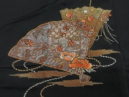 平和屋着物＃羽織　総刺繍　駒刺繍　檜扇文　黒地　金銀糸　正絹　逸品　CABE5074ua